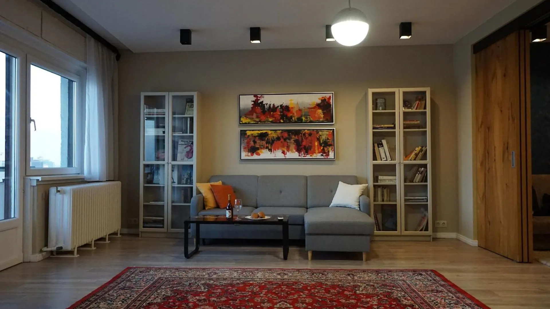 Stunning Balcony Parliament View Apartment Budapest